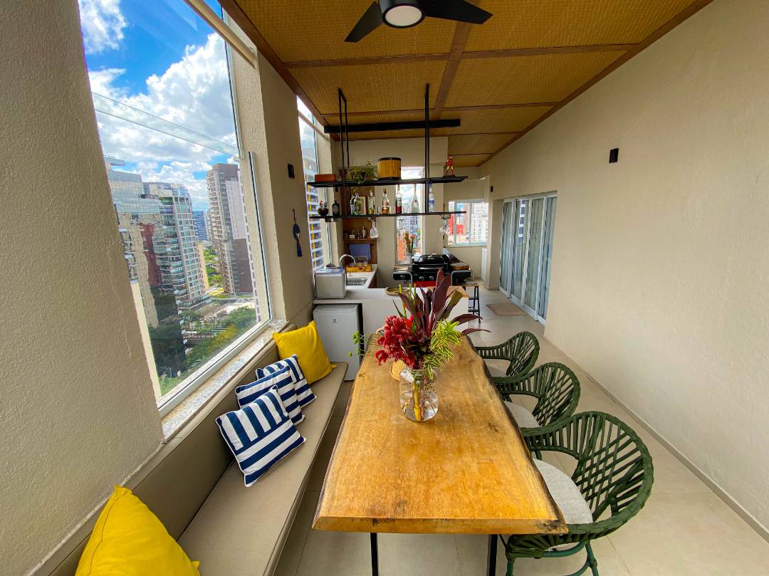 - Apartamento com 148 m², 2 quartos sendo 2 suítes à venda no bairro Vila Olímpia.