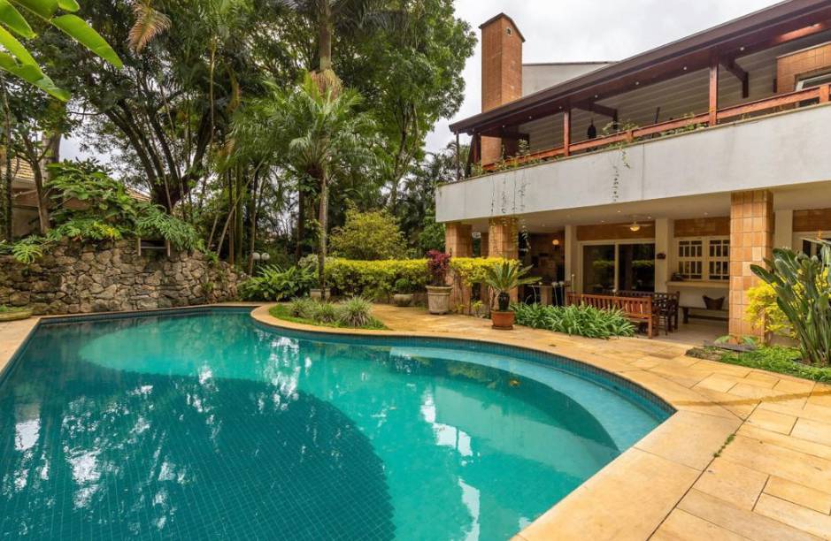 Casa de condomínio com 622 m², 4 quartos sendo 4 suítes à venda no bairro Jardim Cordeiro. - Andréa Vallis