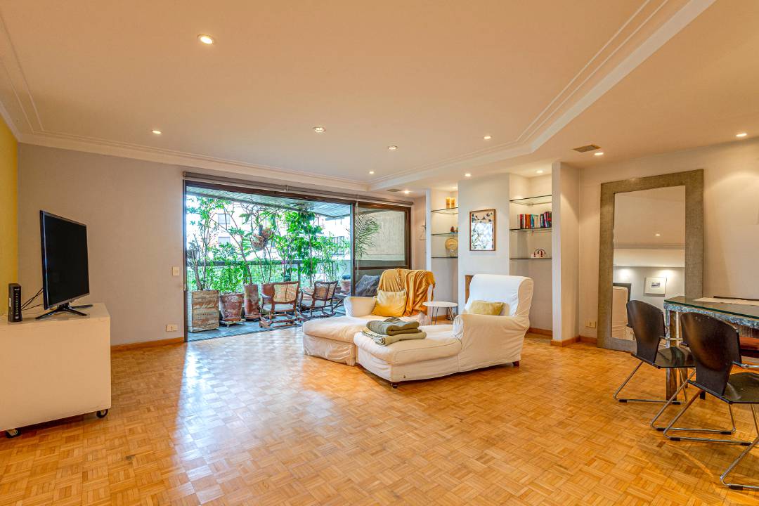 Apartamento à venda com 2 quartos, 154m² - Vila Nova Conceição,São Paulo