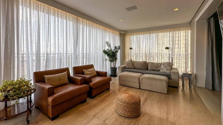 - Apartamento com 300 m², 2 quartos sendo 2 suítes para alugar no bairro Cidade Jardim.