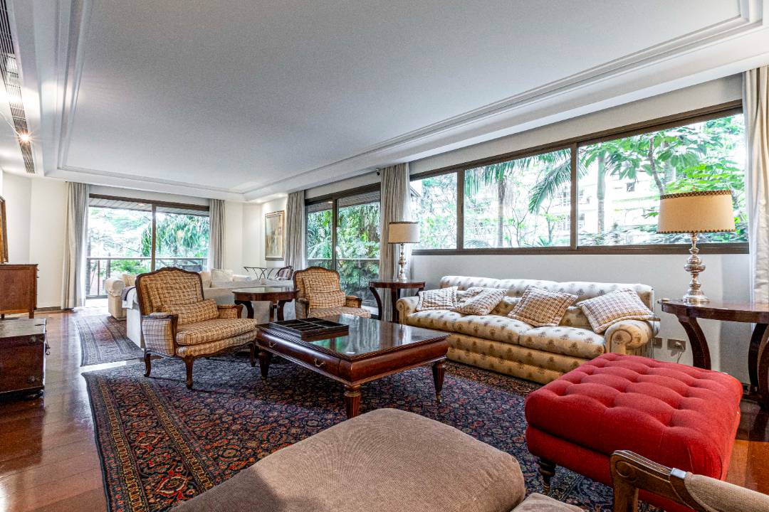 - Apartamento com 387 m², com 4 quartos sendo 3 suítes à venda em um dos Condomínios mais exclusivos da  Vila Nova Conceição.