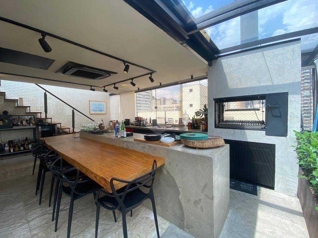 Cobertura à venda com 2 quartos, 180m² - Itaim Bibi,São Paulo