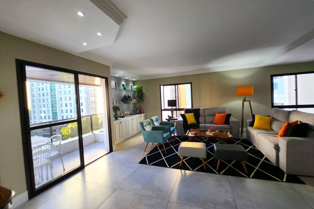 - Apartamento com 189 m², 3 quartos sendo 1 suíte à venda no bairro Jardim Paulista.