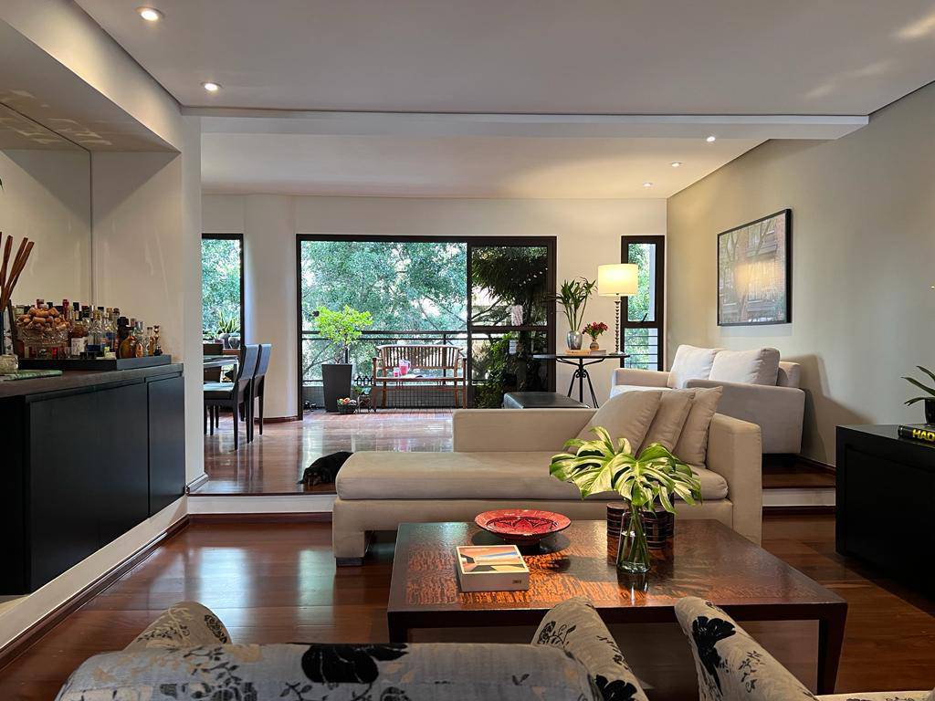 - Apartamento com 218 m², 3 quartos sendo 3 suítes à venda no bairro Jardim Paulista.