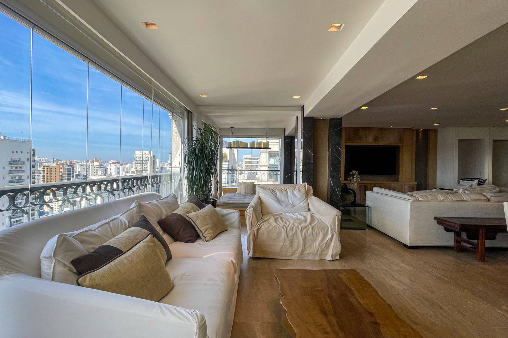 Apartamento para alugar com 4 quartos, 298m² - Vila Nova Conceição,São Paulo