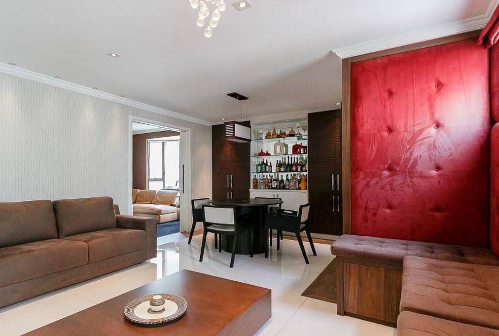 - Duplex com 228 m², 3 quartos sendo 3 suítes à venda no bairro Jardim Paulista.