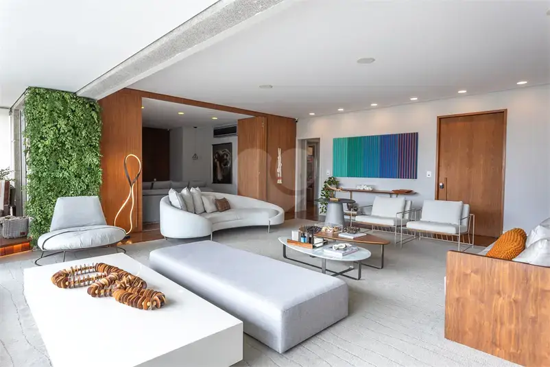 - Belíssimo apartamento no Edifício Nine com 262 m², 3 quartos sendo 3 suítes à venda no bairro Itaim Bibi.