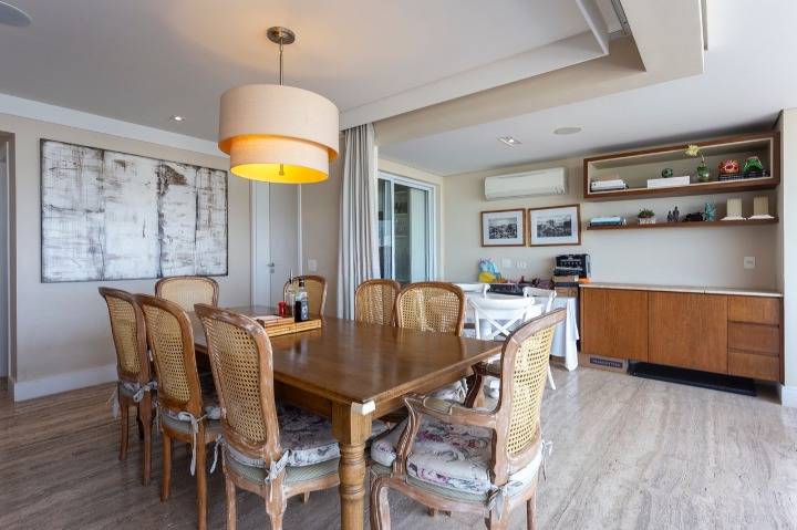 - Apartamento em andar alto com quadra de tênis em excelente condomínio à venda na Vila Olímpia!