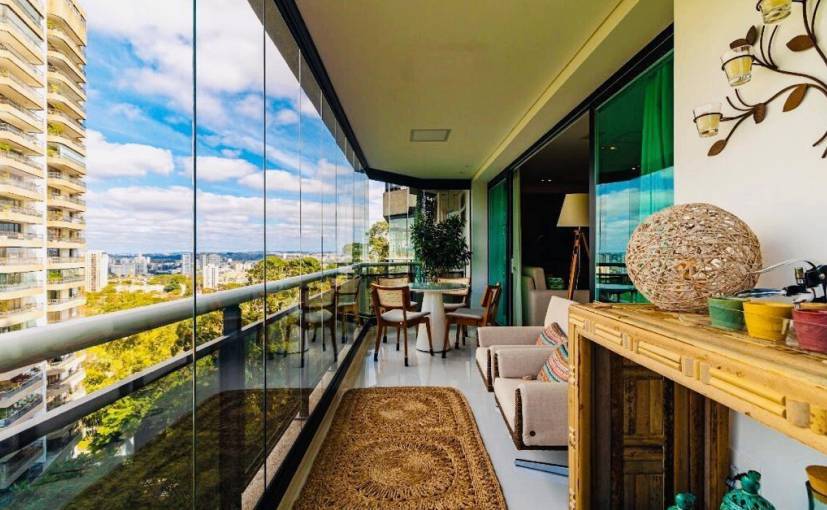 - Apartamento com 350 m², 4 quartos sendo 4 suítes à venda no bairro Santo Amaro.