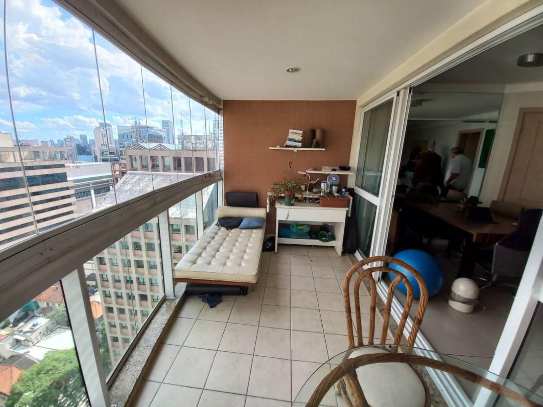 Apartamento à venda com 2 quartos, 100m² - Vila Olímpia,São Paulo
