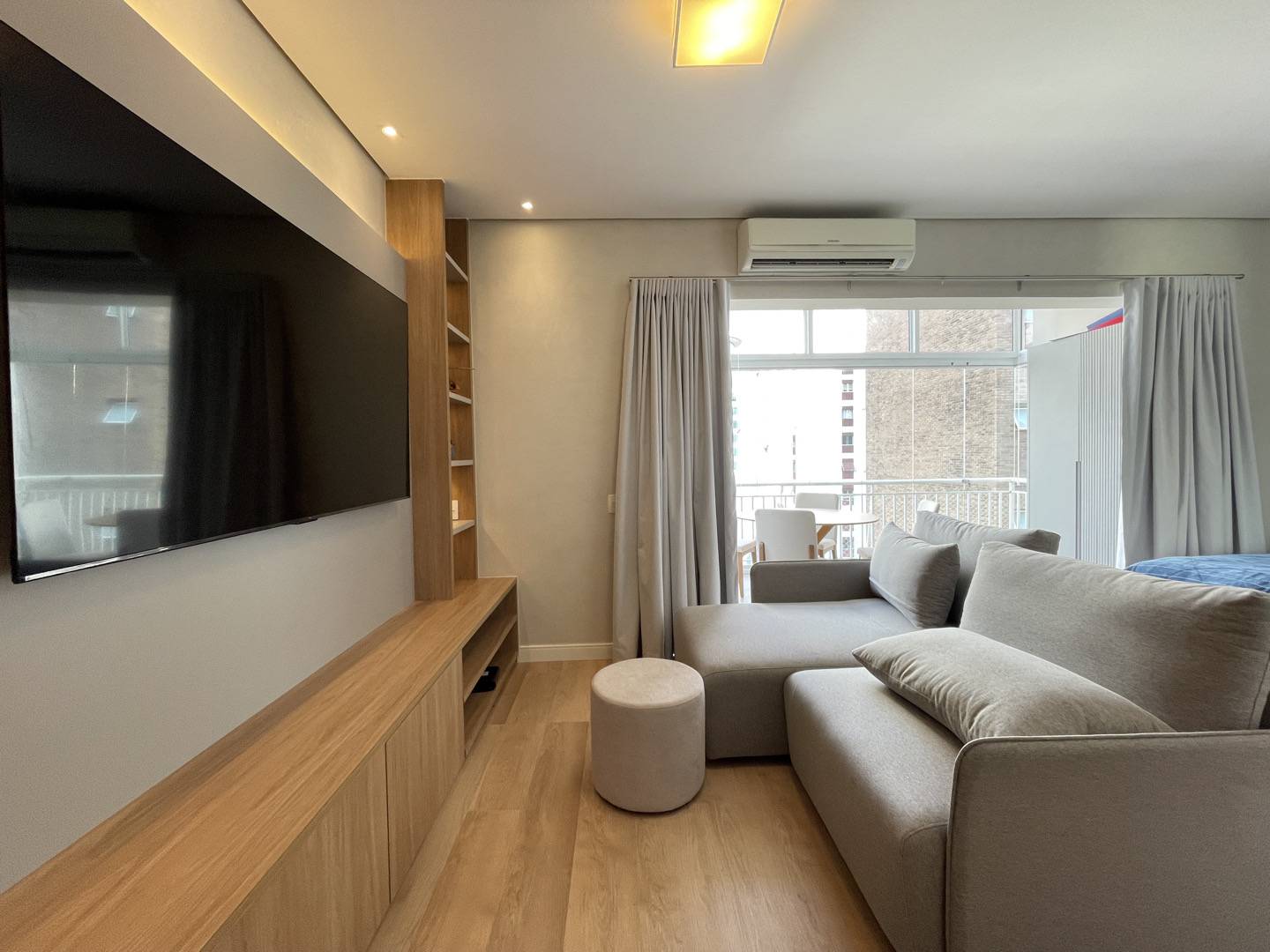 - Apartamento com 58.0 m², à venda no bairro Itaim Bibi.