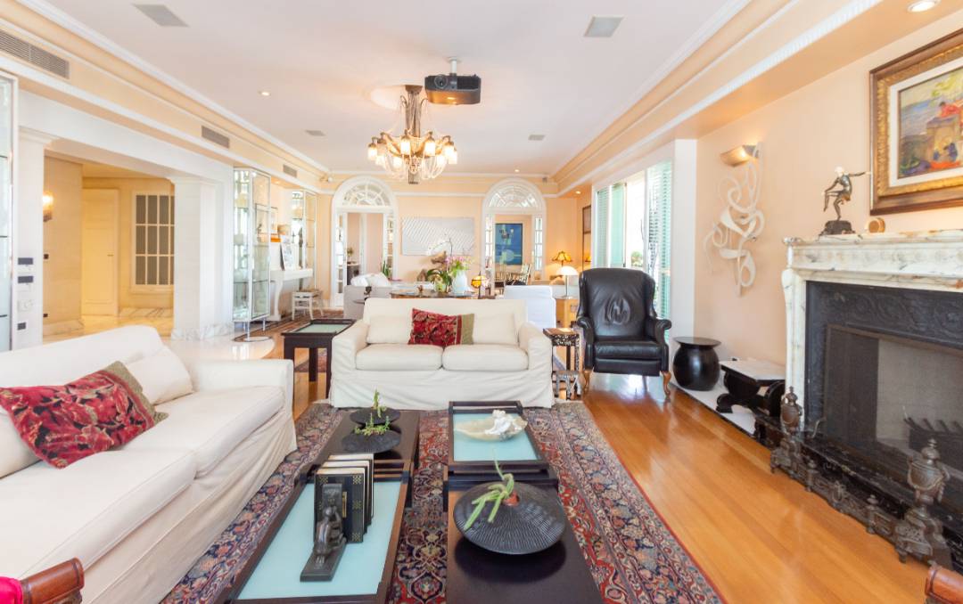 - Apartamento com 465 m², 4 quartos sendo 4 suítes à venda no bairro Jardim Paulistano.