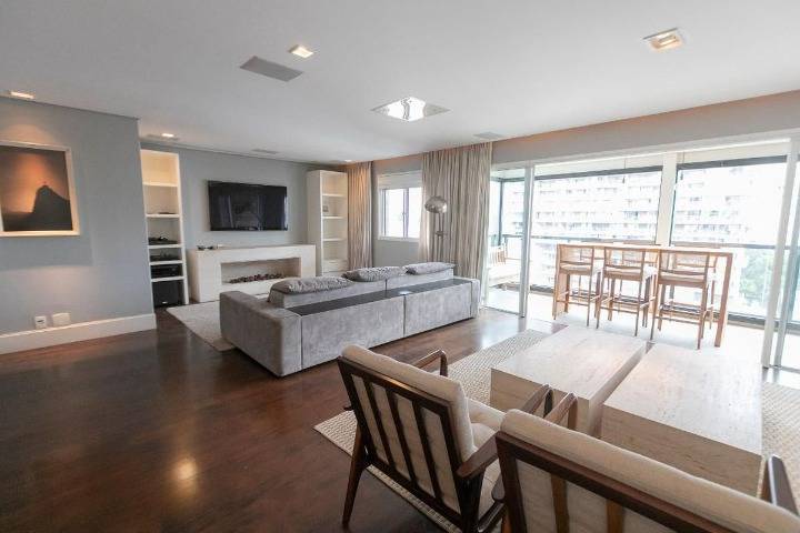 Apartamento com 161 m², 2 quartos sendo 2 suítes à venda no bairro Vila Nova Conceição. - Andréa Vallis