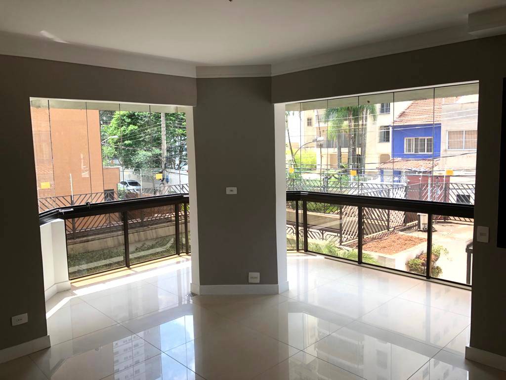- Apartamento com 189 m², 3 quartos sendo 3 suítes à venda no bairro Jardim América.