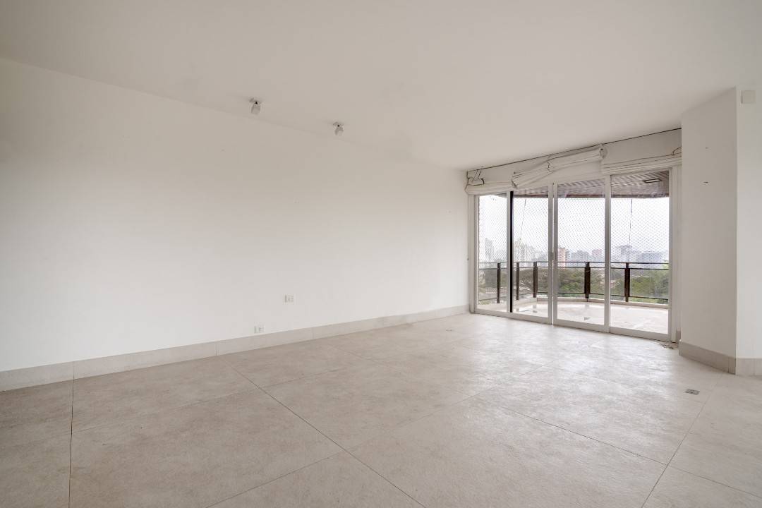 - Apartamento com 260 m², 4 quartos sendo 2 suítes à venda no bairro Vila Nova Conceição.