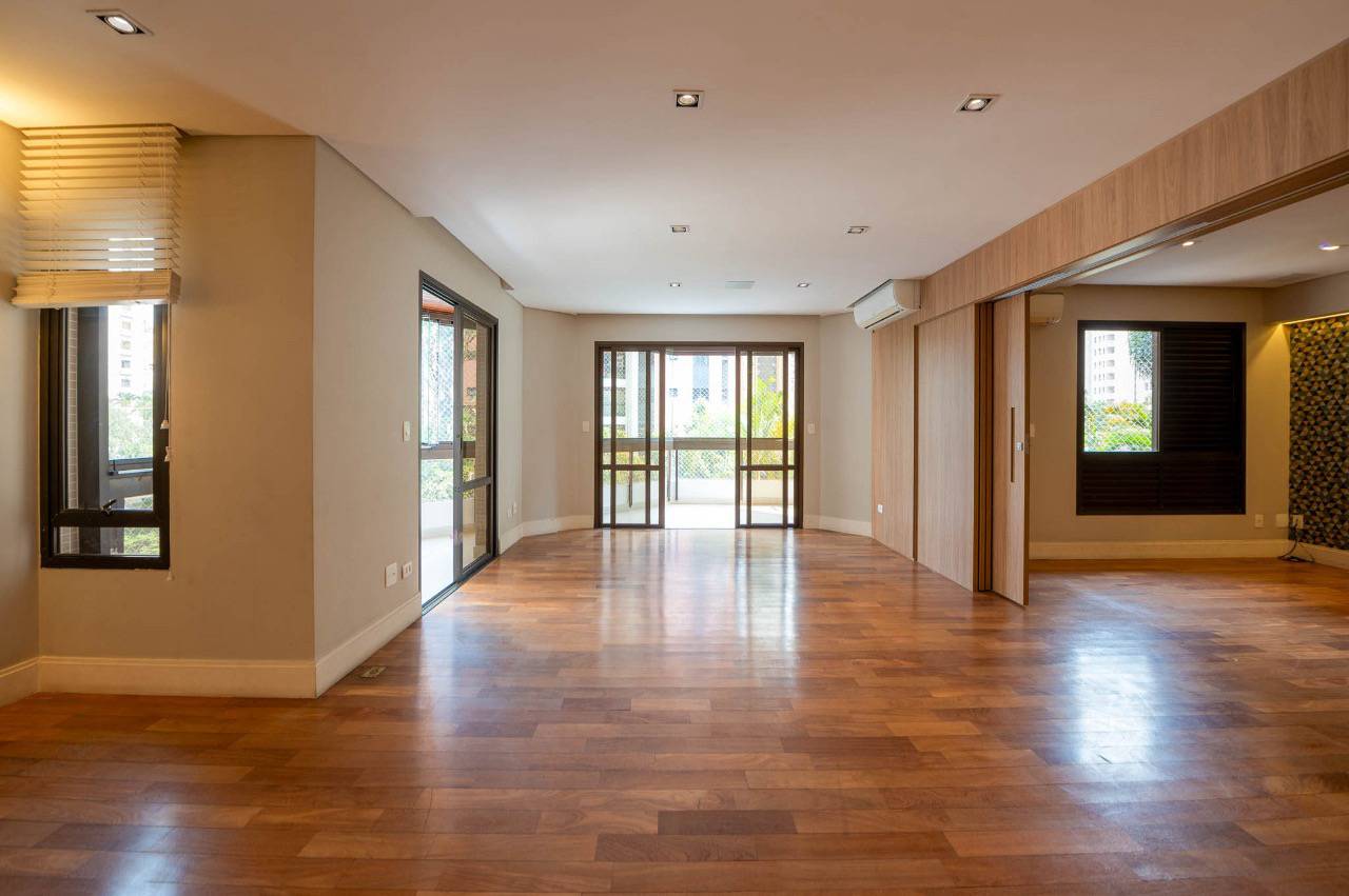 Apartamento à venda com 3 quartos, 216m² - Moema Índios,São Paulo