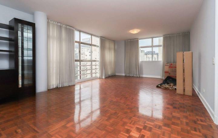 - Apartamento com 228 m², 3 quartos sendo 2 suítes à venda no bairro Jardim América.