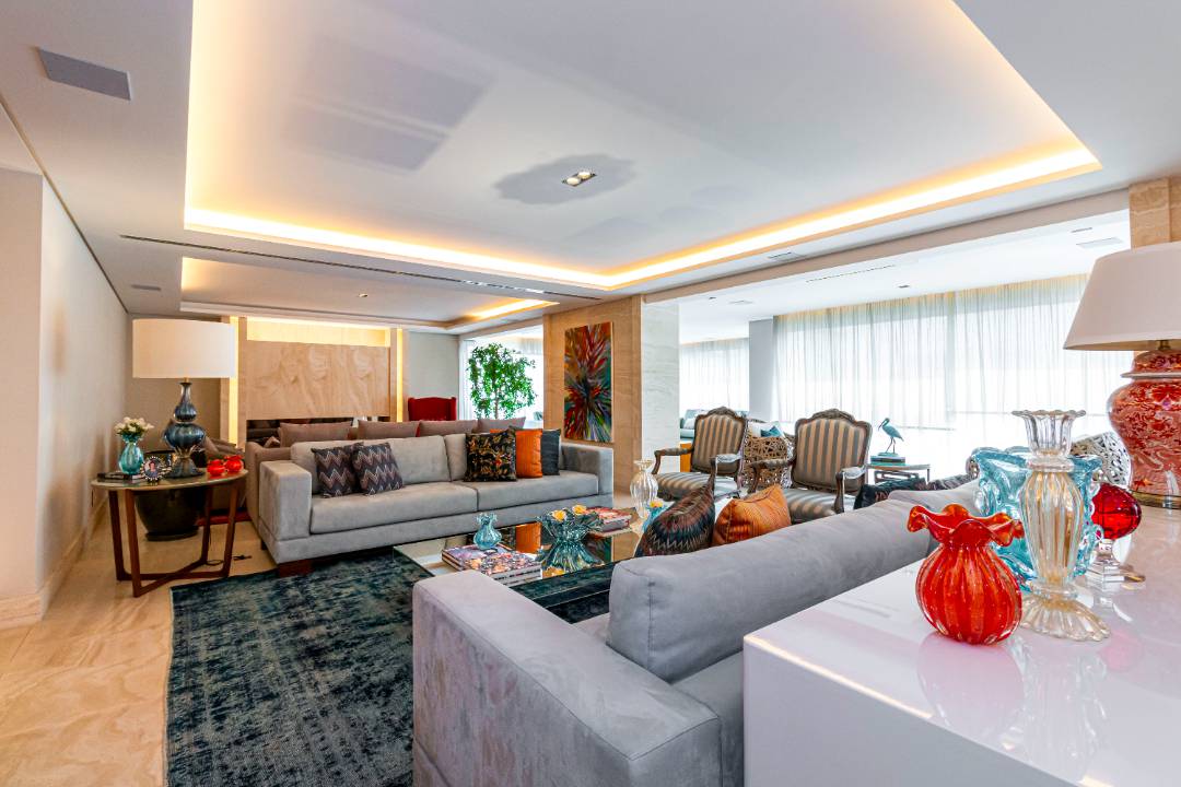 - Apartamento com 370 m² com 3 quartos, à venda no Edifício Sophistic Campo Belo.