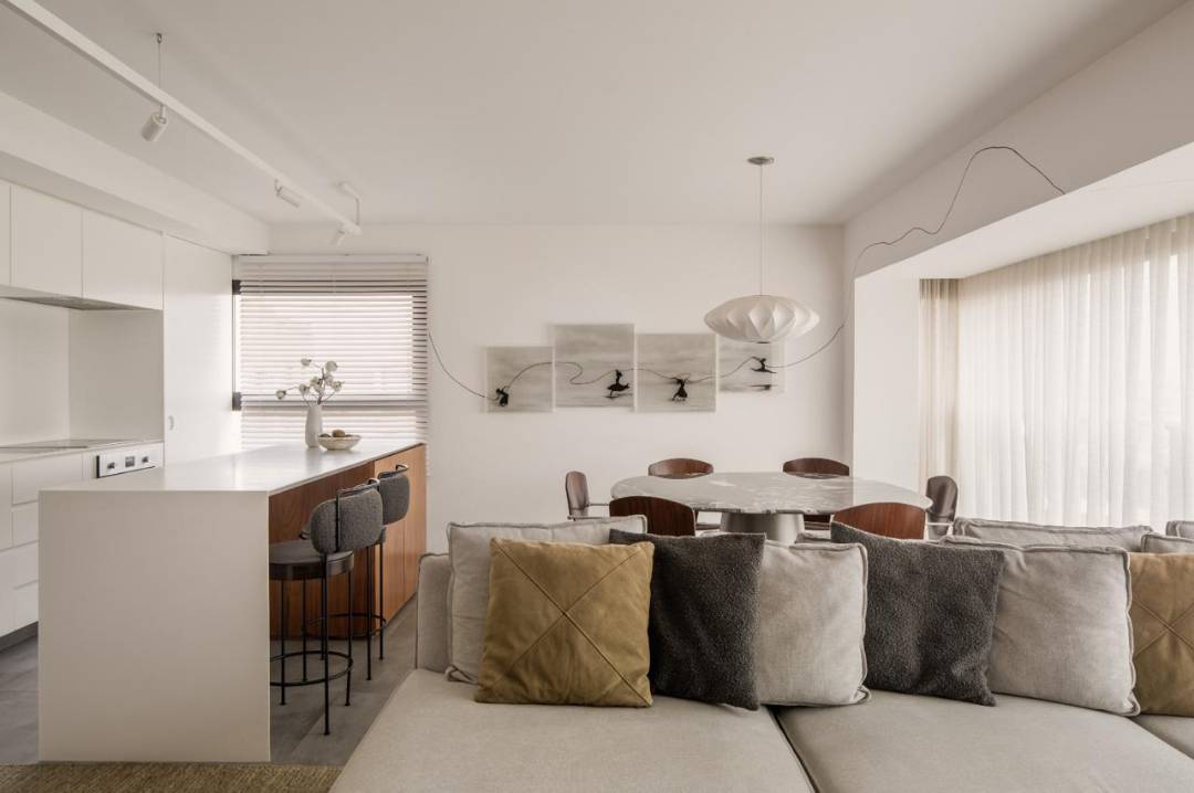 - Cobertura com 292 m², 2 quartos sendo 2 suítes à venda no bairro Vila Progredior.