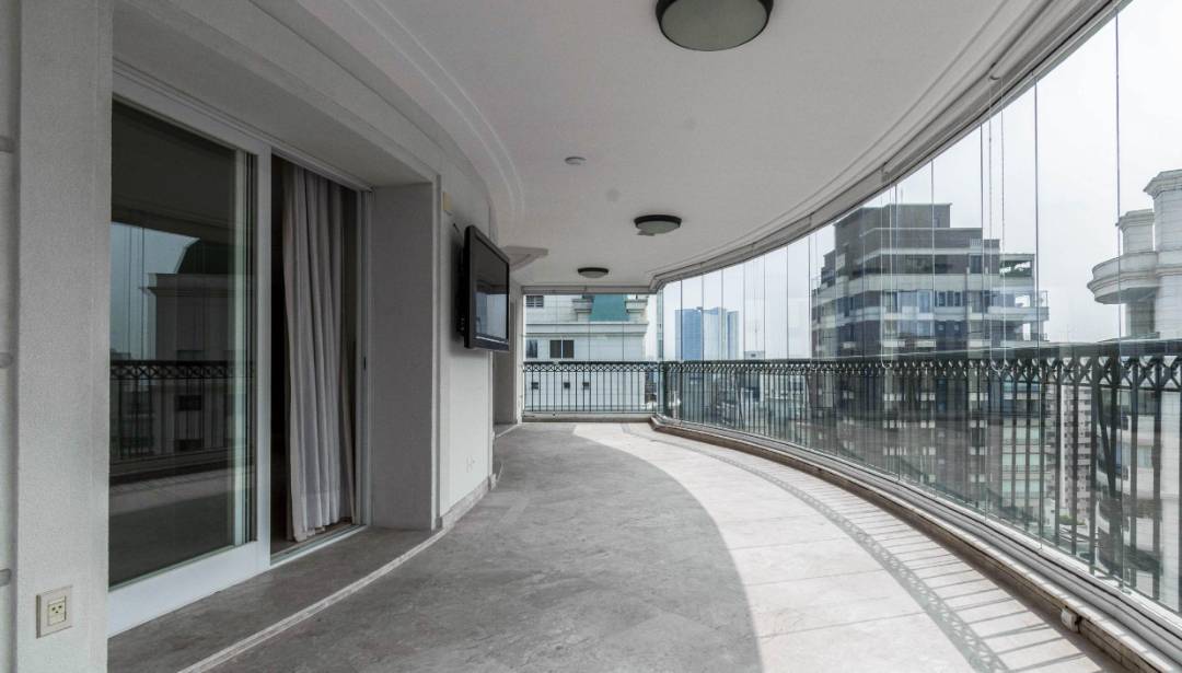 Apartamento com 440 m², 4 quartos sendo 4 suítes à venda no bairro Itaim Bibi. - Andréa Vallis