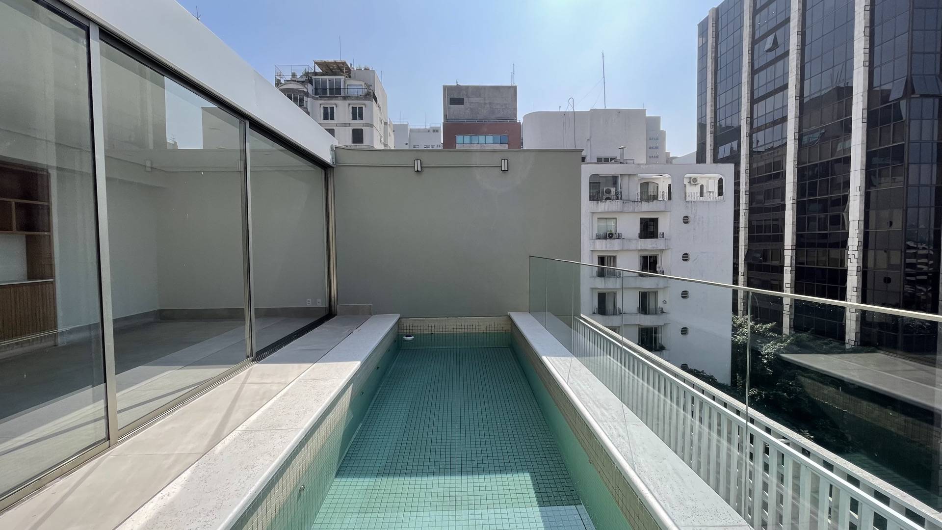 Triplex para alugar com 2 quartos, 250m² - Itaim Bibi,São Paulo