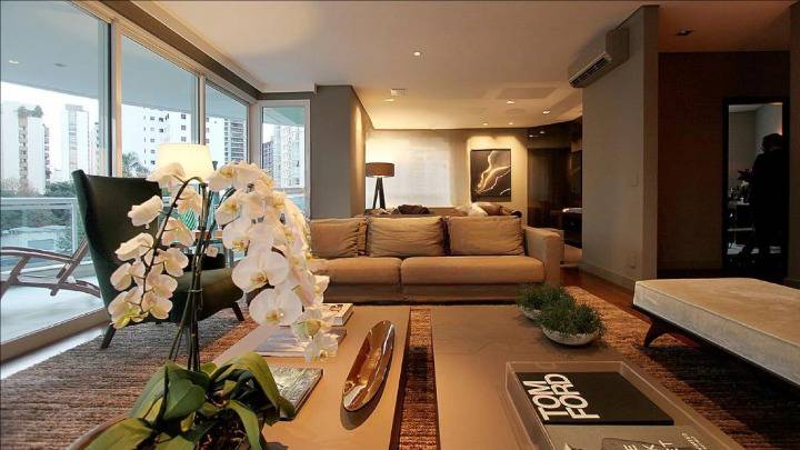 - Apartamento com 455 m², 4 quartos sendo 4 suítes à venda no bairro Itaim Bibi.