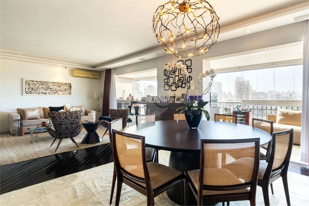 Apartamento com 212.0 m², à venda no bairro Vila Nova Conceição. - Andréa Vallis