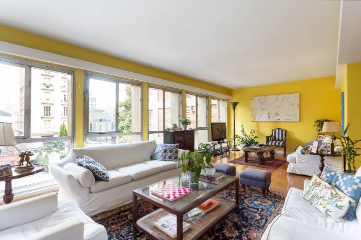 - Apartamento com 172 m², 3 quartos sendo 1 suíte à venda no bairro Jardim América.