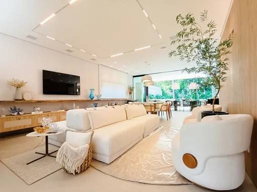 - Casa de condomínio com 362.49 m², 6 quartos sendo 6 suítes à venda no bairro Riviera de São Lourenço.