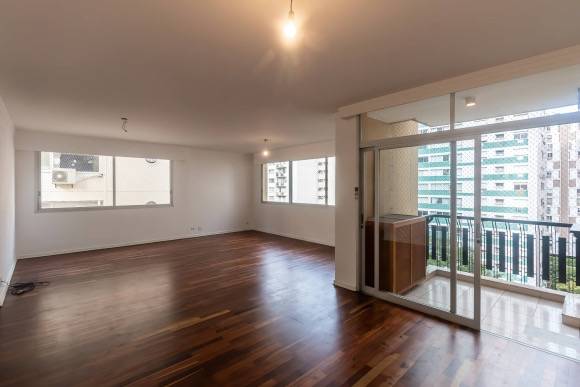 Apartamento para alugar com 3 quartos, 160m² - Itaim Bibi,São Paulo