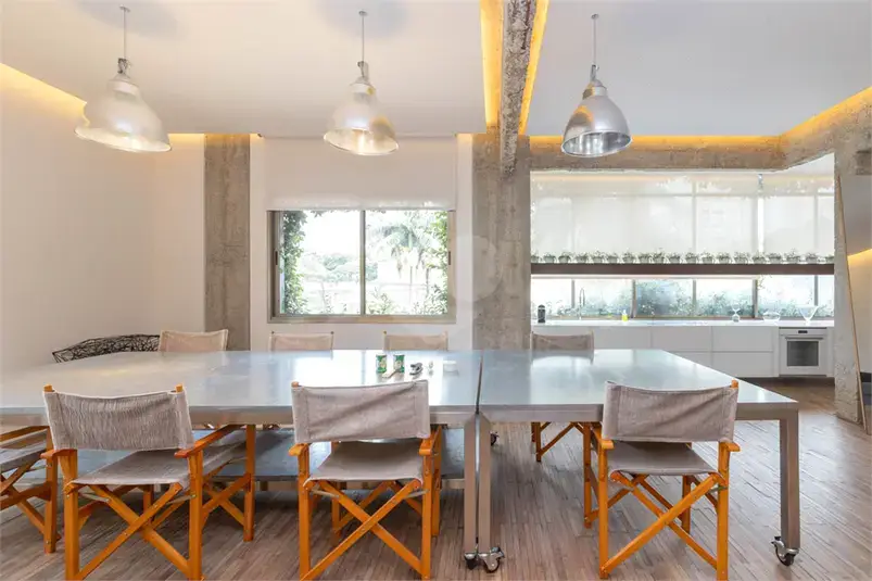 Apartamento à venda com 2 quartos, 137m² - Jardim Europa,São Paulo