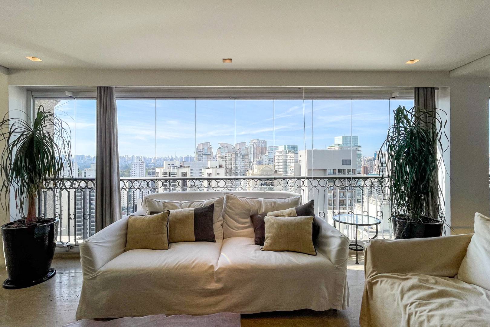 Apartamento para alugar com 4 quartos, 298m² - Vila Nova Conceição,São Paulo