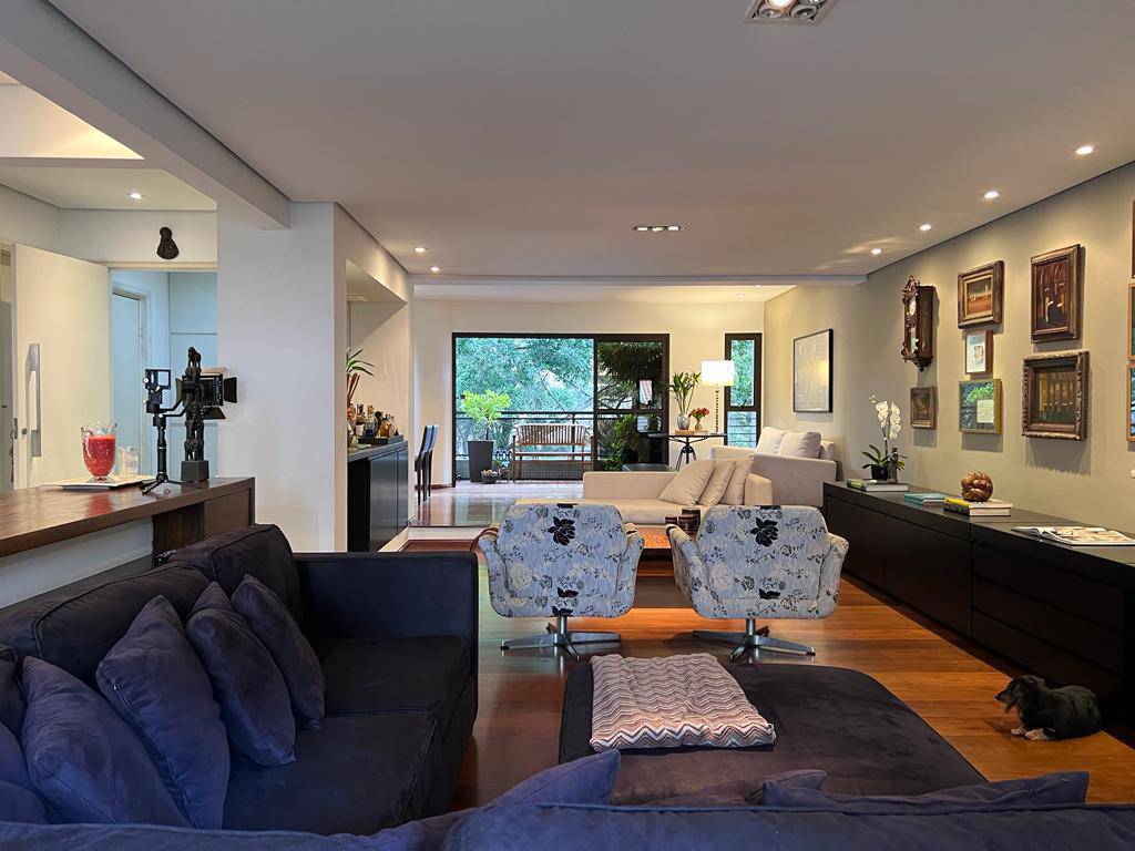 Apartamento com 218 m², 3 quartos sendo 3 suítes à venda no bairro Jardim Paulista. - Andréa Vallis