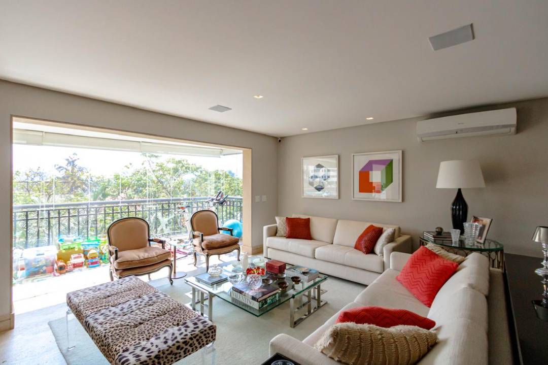 Apartamento à venda com 3 quartos, 212m² - Vila Nova Conceição,São Paulo