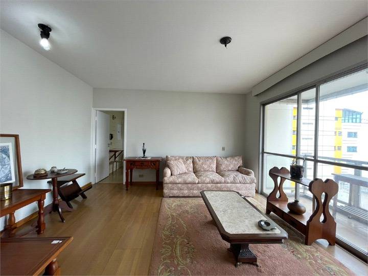 Apartamento à venda com 3 quartos, 100m² - Vila Olímpia,São Paulo