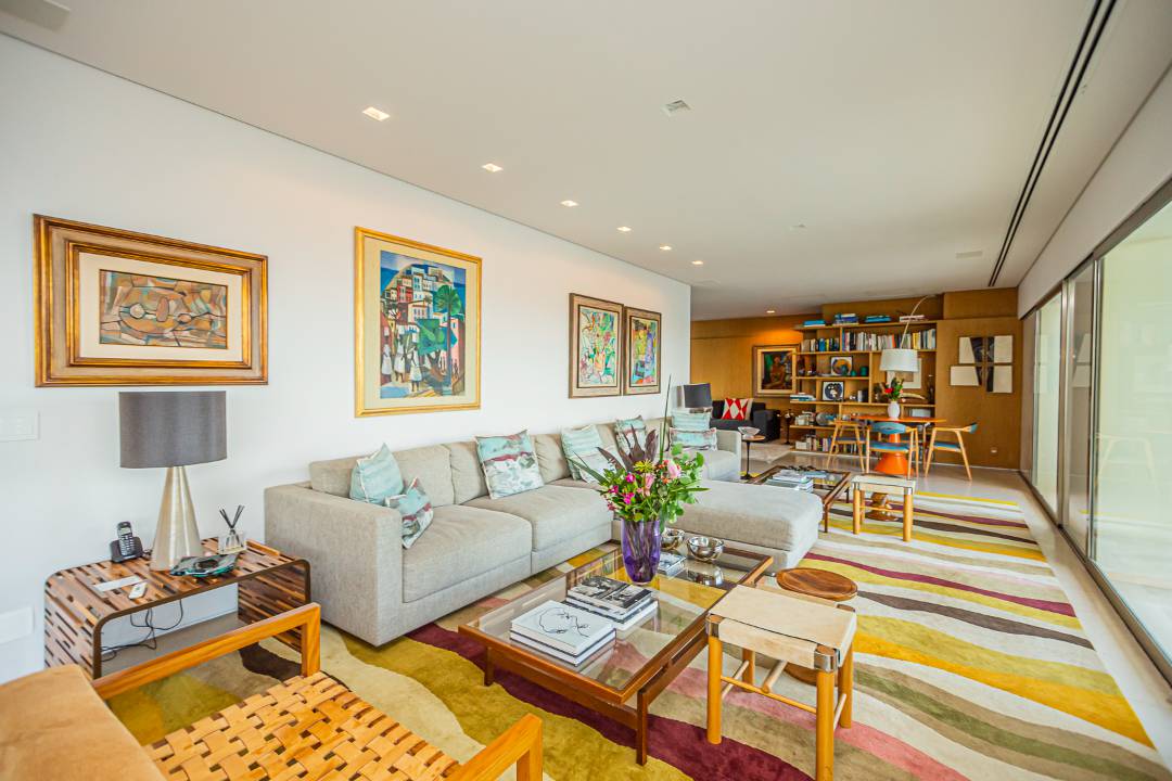 Cobertura com 476 m², 3 quartos sendo 3 suítes à venda no bairro Itaim Bibi. - Andréa Vallis