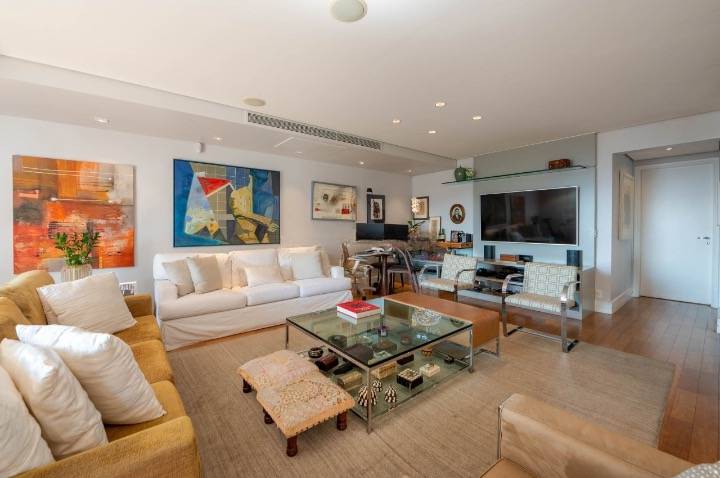 Apartamento à venda com 2 quartos, 212m² - Vila Nova Conceição,São Paulo