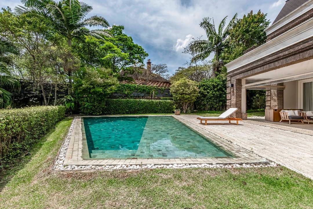 Casa para venda ou locação com 5 quartos, 1057m² - Cidade Jardim,São Paulo