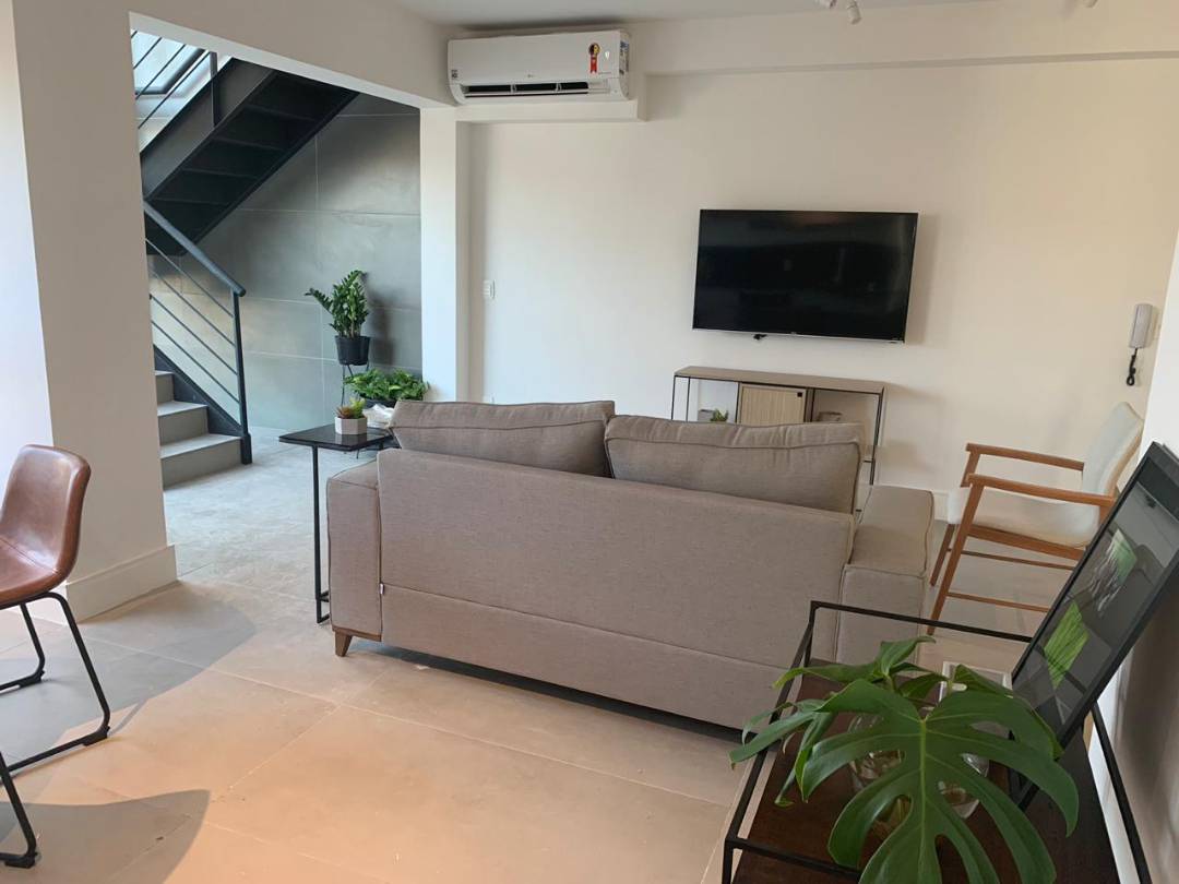 - Duplex com 85.83 m², 1 quarto sendo 1 suíte à venda no bairro Jardim Paulista.