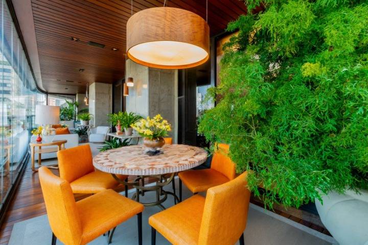 - Apartamento com 653.0 m², à venda no bairro Vila Nova Conceição.