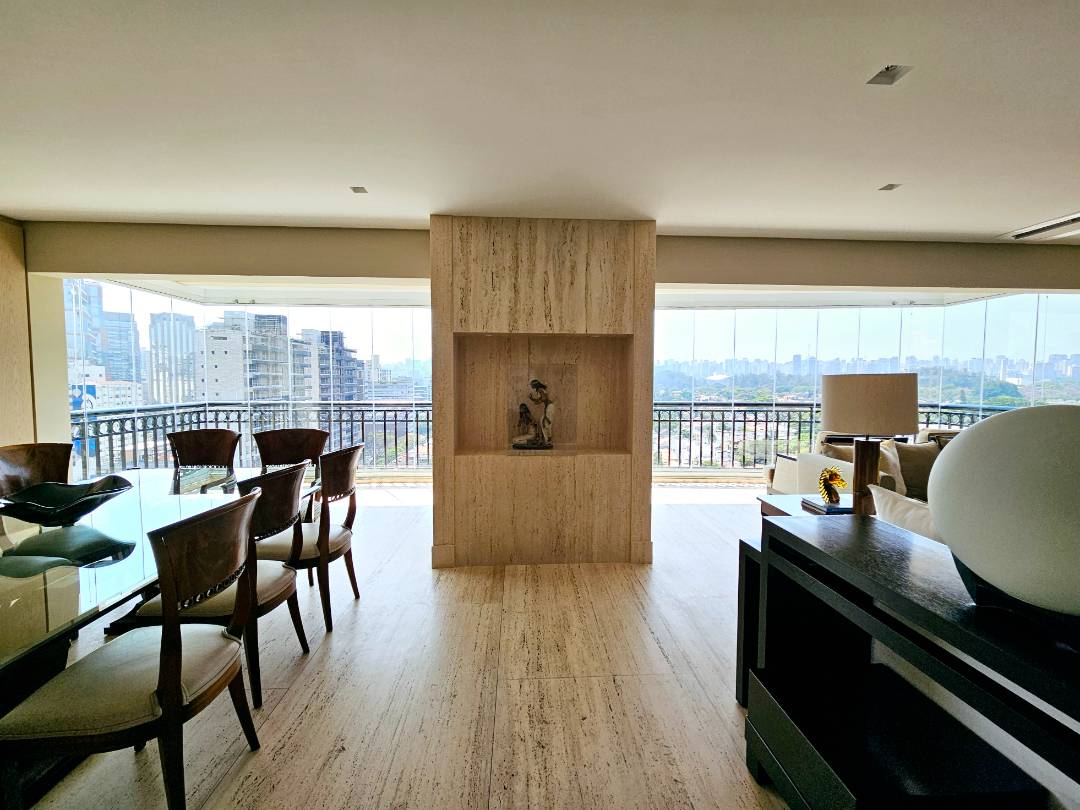 Cobertura à venda com 4 quartos, 420m² - Vila Nova Conceição,São Paulo