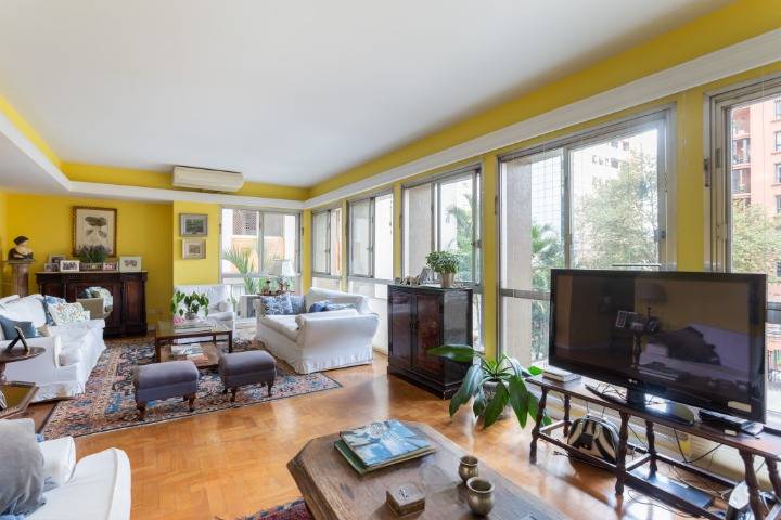 - Apartamento com 172 m², 3 quartos sendo 1 suíte à venda no bairro Jardim América.