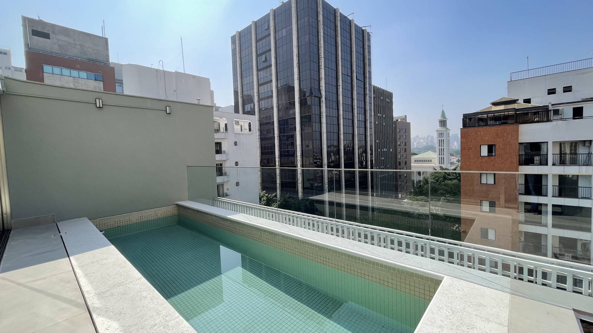 Triplex para alugar com 2 quartos, 250m² - Itaim Bibi,São Paulo