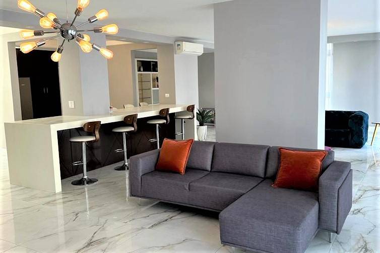 - Apartamento com 250 m², 3 quartos sendo 1 suíte à venda no bairro Jardim Paulista.