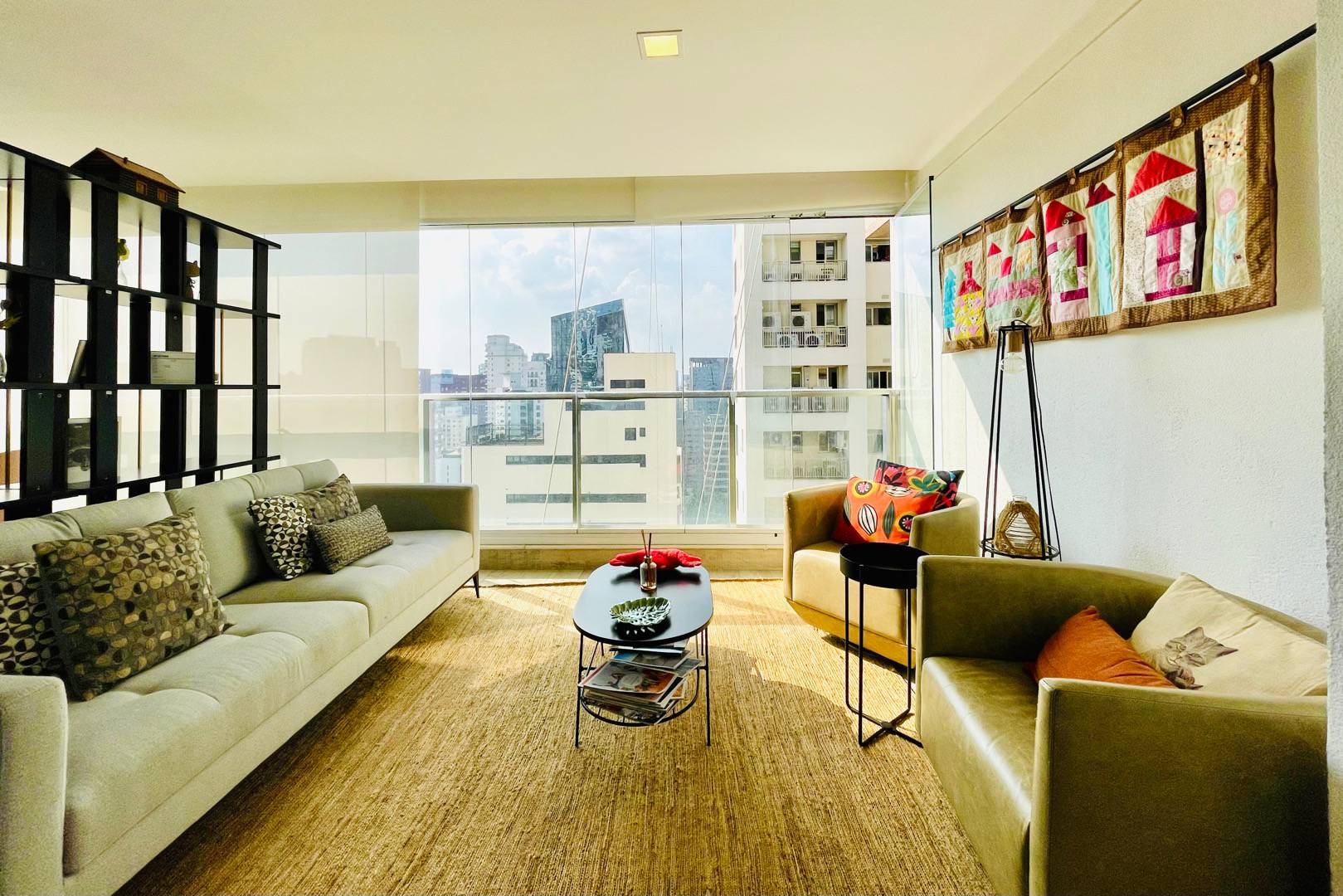 Apartamento para venda ou locação com 2 quartos, 101m² - Itaim Bibi,São Paulo