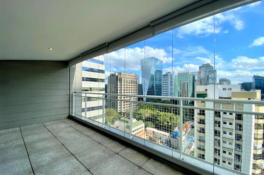 - Apartamento com 110 m², 2 quartos sendo 2 suítes à venda no bairro Itaim Bibi.