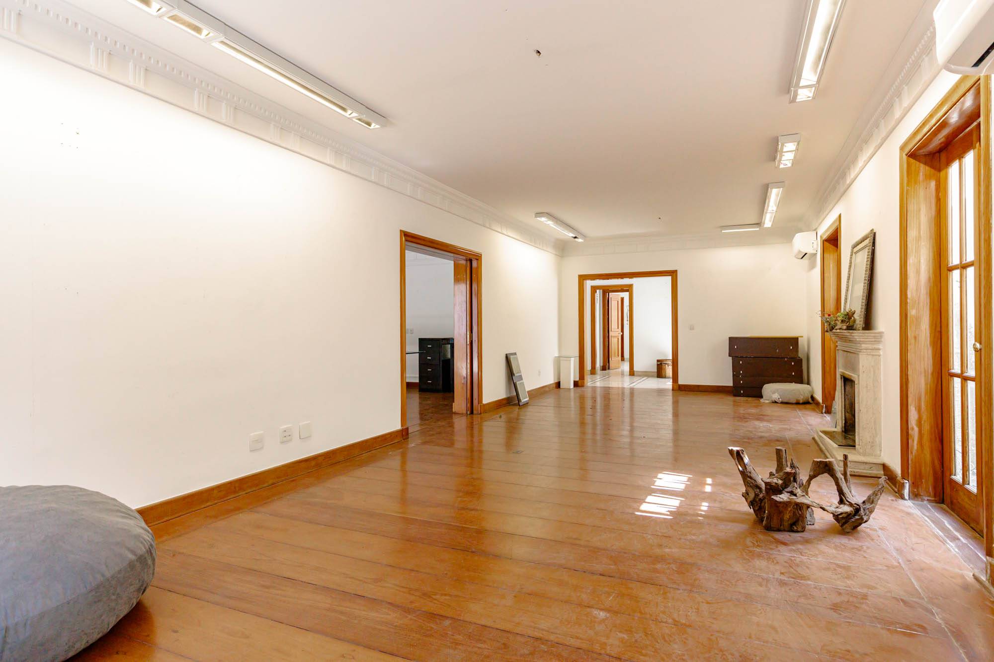 Casa para venda ou locação com 4 quartos, 600m² - Jardim Paulista,São Paulo