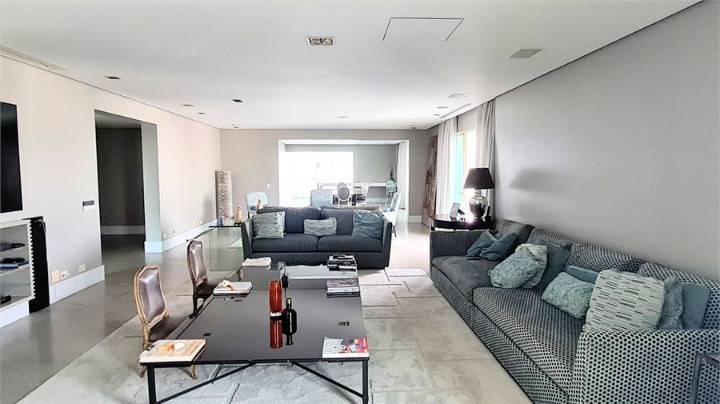 - Apartamento com 465 m², 4 quartos sendo 4 suítes à venda no bairro Jardim Paulistano.