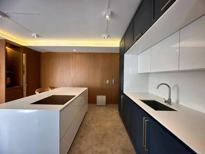 - Apartamento com 85 m², 2 quartos sendo 1 suíte à venda no bairro Vila Olímpia.