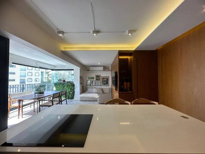 Apartamento com 85 m², 2 quartos sendo 1 suíte à venda no bairro Vila Olímpia. - Andréa Vallis